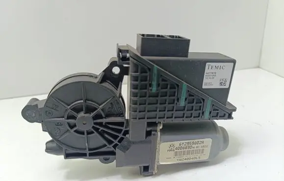 Volkswagen Polo IV 9N3 Front door window regulator motor 6Y2959802A