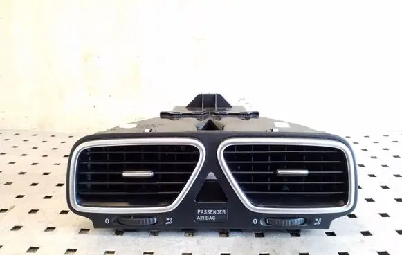 Volkswagen Scirocco Dash center air vent grill 1Q0819735C