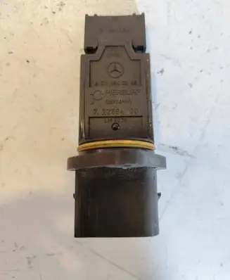 Mercedes-Benz E W211 Mass air flow meter A6110940048 LM0028 72268400
