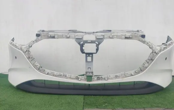 Mazda 3 Front bumper BCKN50031