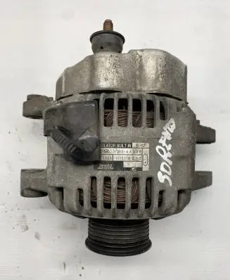 KIA Sorento Generator/alternator 373004A300