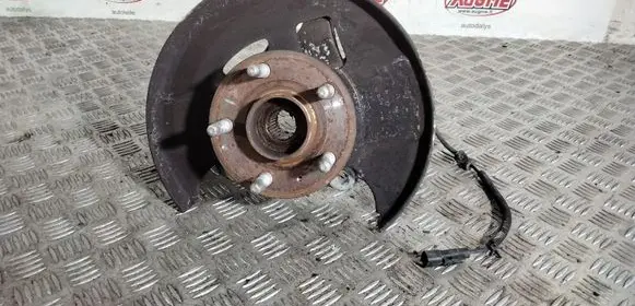 Opel Insignia A Front wheel hub spindle knuckle
