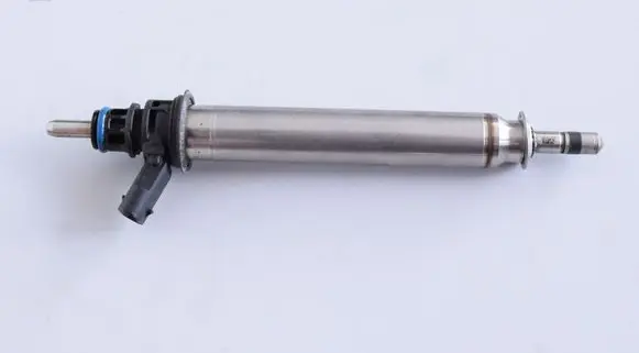 Mercedes-Benz E A207 Fuel injector A2560700187