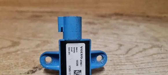 Volvo V50 Airbag deployment crash/impact sensor 30798511