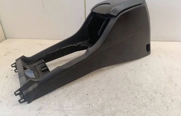 SsangYong Rexton Center console