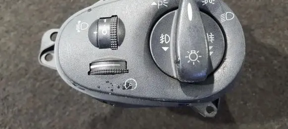 Ford Focus Headlight level height control switch 98AG13A024FF