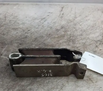 Volvo V60 Engine mount bracket 9487476
