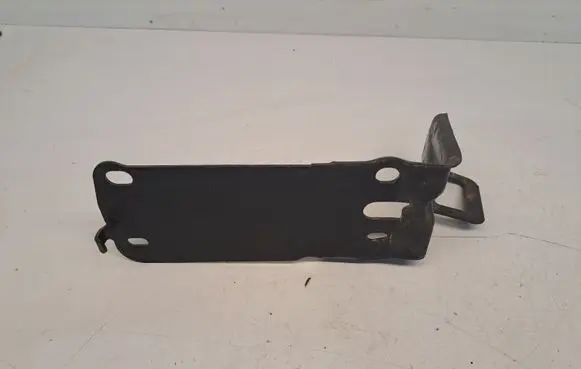 BMW 3 E90 E91 Radiator support slam panel bracket 51647117