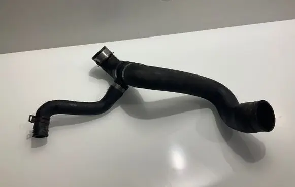 Mercedes-Benz ML W164 Engine coolant pipe/hose