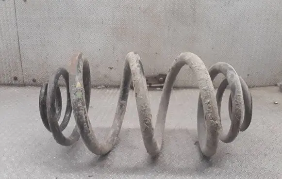 Nissan Primastar Rear coil spring