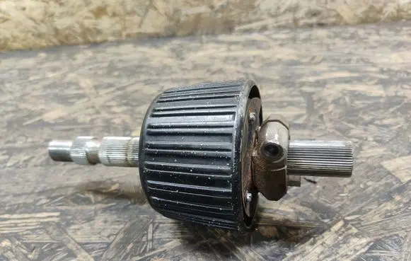 Jaguar XJS Steering wheel axle