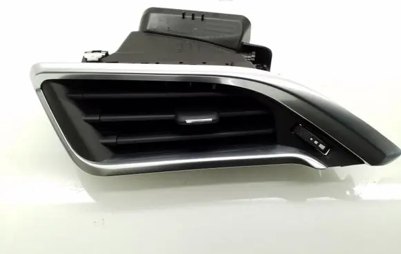 Peugeot 208 Dashboard side air vent grill/cover trim 9633131777 1089169X