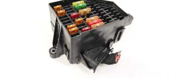 Volkswagen PASSAT B6 Fuse box set 3C2941823