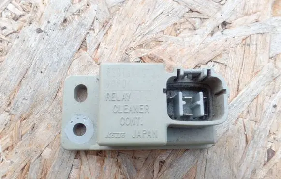 Subaru Legacy Window washer relay 88018FE010