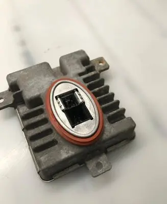BMW 7 F01 F02 F03 F04 Headlight ballast module Xenon 7237647 W003T20071