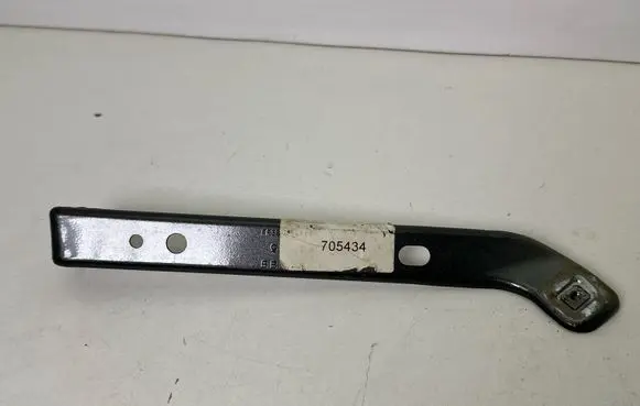 Ford Mustang VI Fender mounting bracket FR3B16C199BC