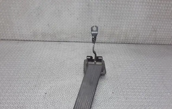 Chrysler Sebring (ST-22 - JR) Accelerator throttle pedal