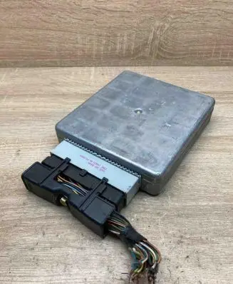 Ford Focus Engine control unit/module ECU 98AB12A650CXG E9AF14A624AA PAWS