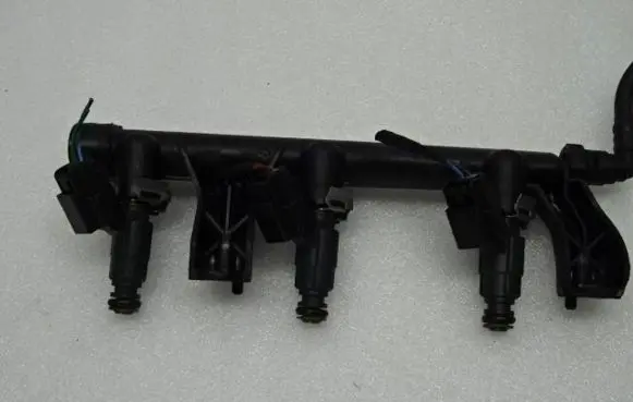 Peugeot 208 Fuel main line pipe 9816955780