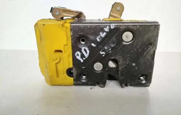 Volvo S80 Front door lock 8650547