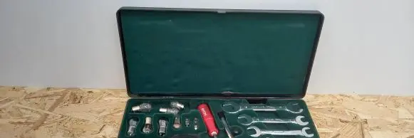 Jaguar XJ X350 Tool set 