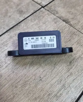 Mercedes-Benz S W221 ESP acceleration yaw rate sensor A0055422018 10170106343 GT3800328X
