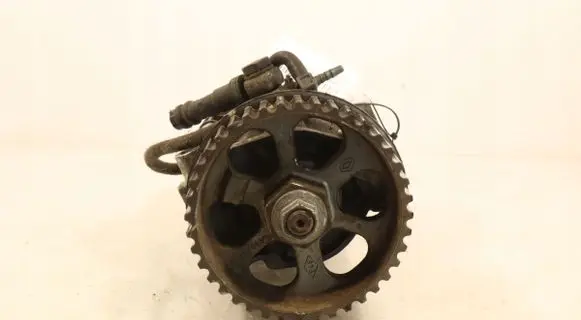 Renault Megane II Fuel injection high pressure pump R9042A014A