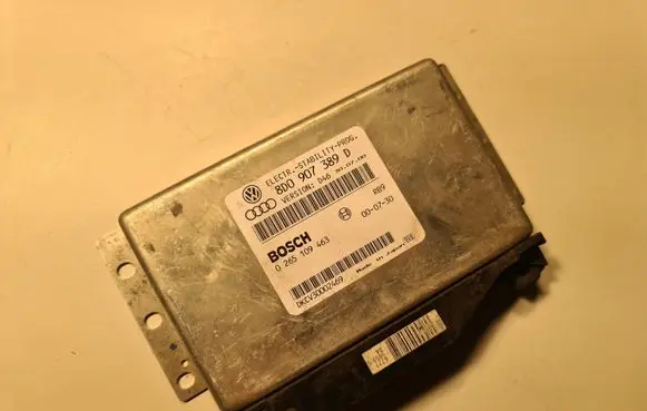 Audi A4 S4 B5 8D Gearbox control unit/module 8D0907389D