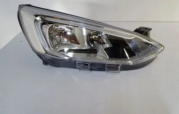 Ford Focus Headlight/headlamp