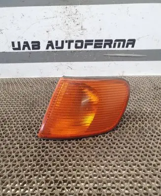 Audi 100 S4 C4 Front indicator light 137983