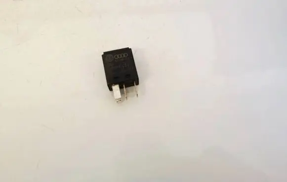 Seat Leon (1P) Other relay 8z0951253