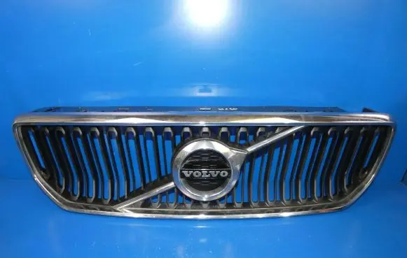 Volvo XC40 Front grill