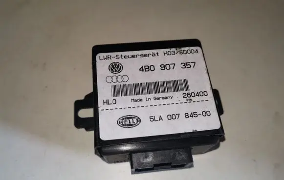 Audi A6 S6 C5 4B Light module LCM 4B0907357