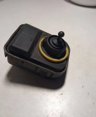Opel Astra J Headlight level adjustment motor PPGF20
