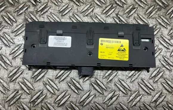 BMW 5 E60 E61 Seat heating switch 6940230