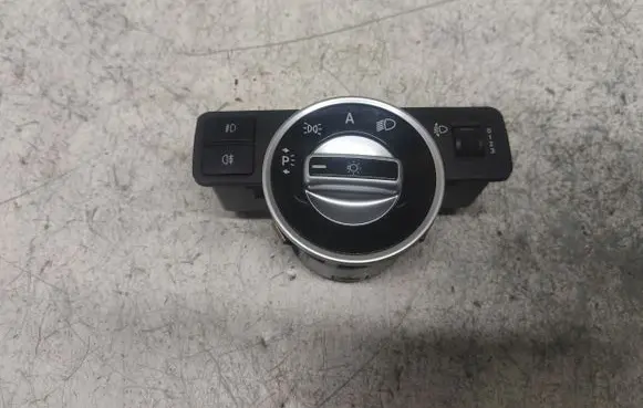 Mercedes-Benz C W204 Light switch