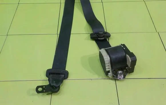 Land Rover Range Rover L322 Front seatbelt PRZOD BEZPIECZENSTWA