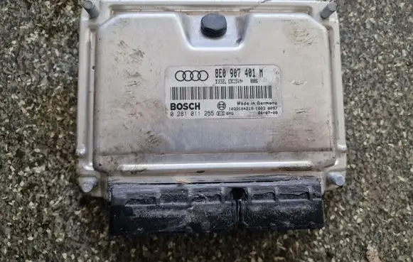 Audi A6 S6 C5 4B Engine control unit/module 8E0907401M