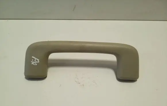 Mitsubishi Outlander Front interior roof grab handle