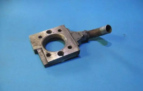 Volkswagen Jetta II Carburettor/Mono Injection Pad 0132008600