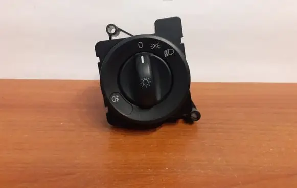 Mercedes-Benz Sprinter W906 Light switch 10025 A9065450104