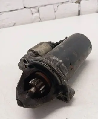 Mercedes-Benz Sprinter W901 W902 W903 W904 Starter motor A0061517401