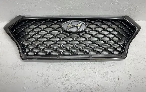 Hyundai Tucson TL Front bumper upper radiator grill