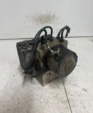 Volkswagen Golf IV ABS Pump 1J0907379Q