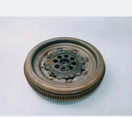 Volkswagen Golf V Flywheel 06K105266A