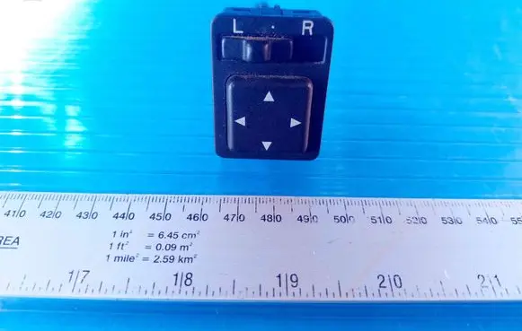 Toyota Avensis T220 Wing mirror switch 8487005020