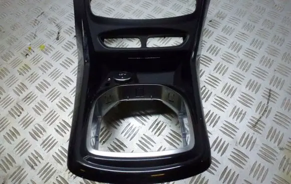 Ford B-MAX Gear shifter surround trim plastic