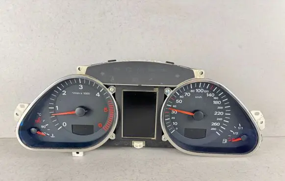 Audi A6 S6 C6 4F Speedometer (instrument cluster) 4F0920933J 4F0910930C