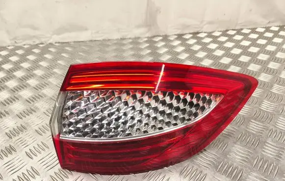 Ford Mondeo MK IV Rear/tail lights 7S7113404B
