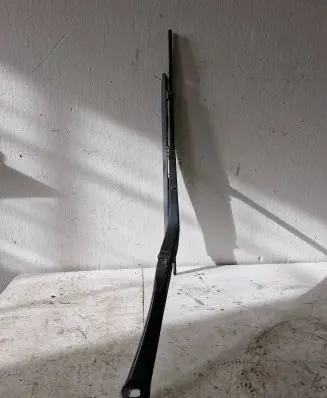 BMW 5 E39 Front wiper blade arm 61618162985